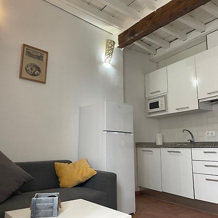Al-Mansur Apartman Granada Szoba fotó