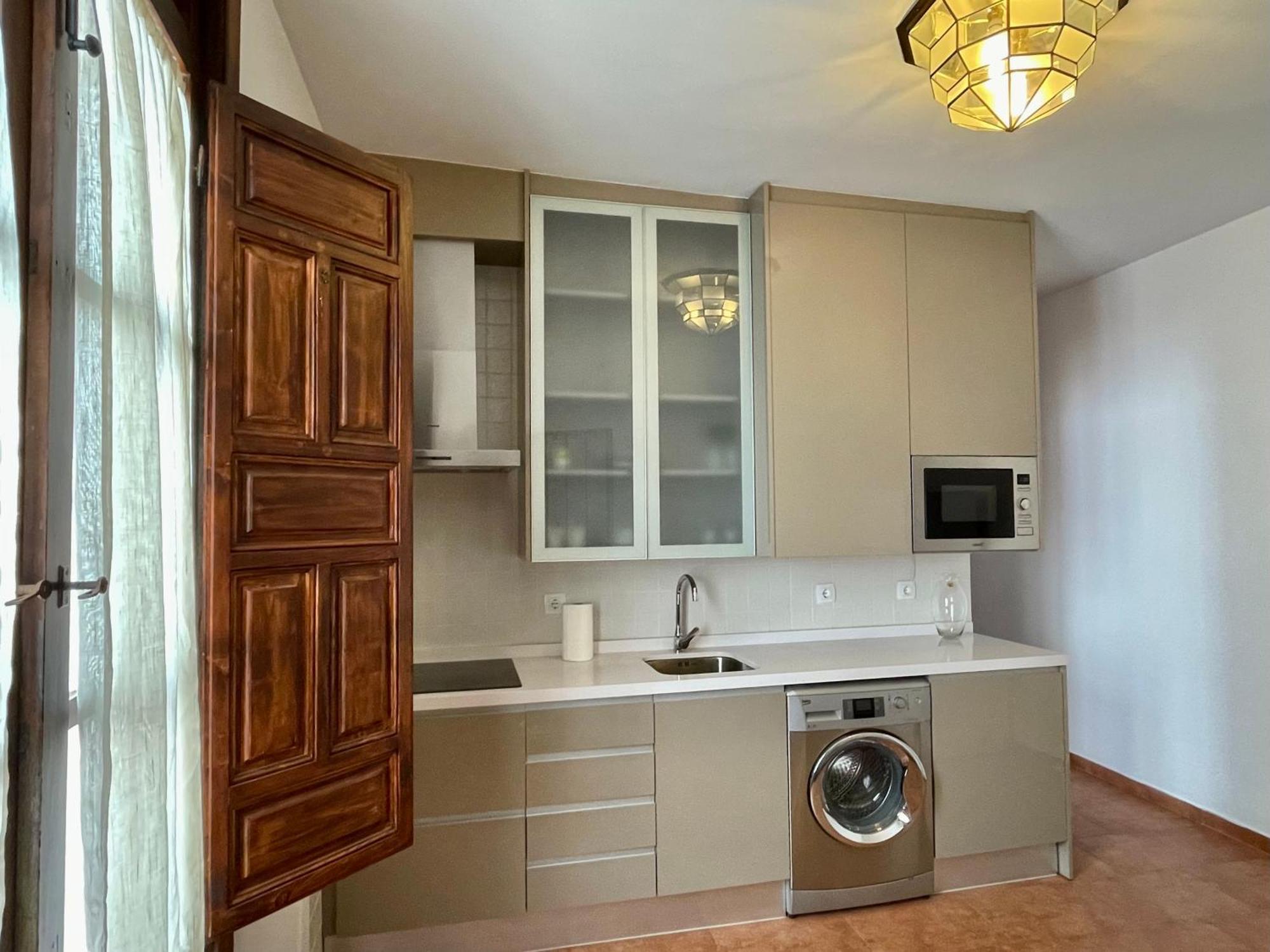 Al-Mansur Apartman Granada Szoba fotó