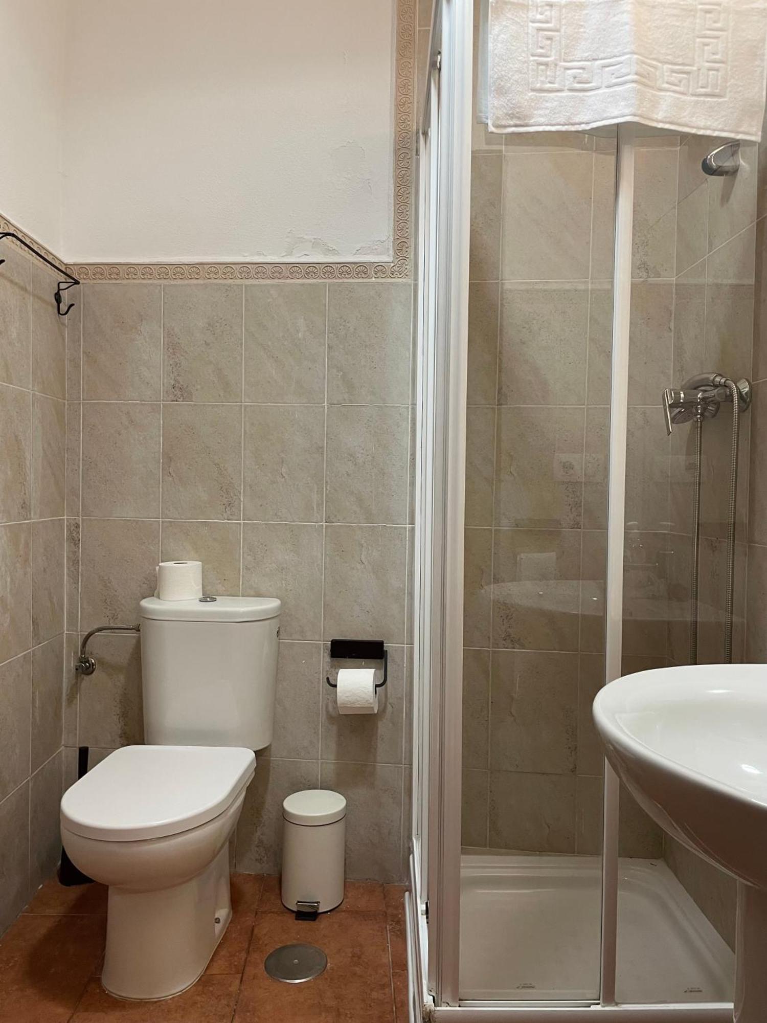 Al-Mansur Apartman Granada Szoba fotó
